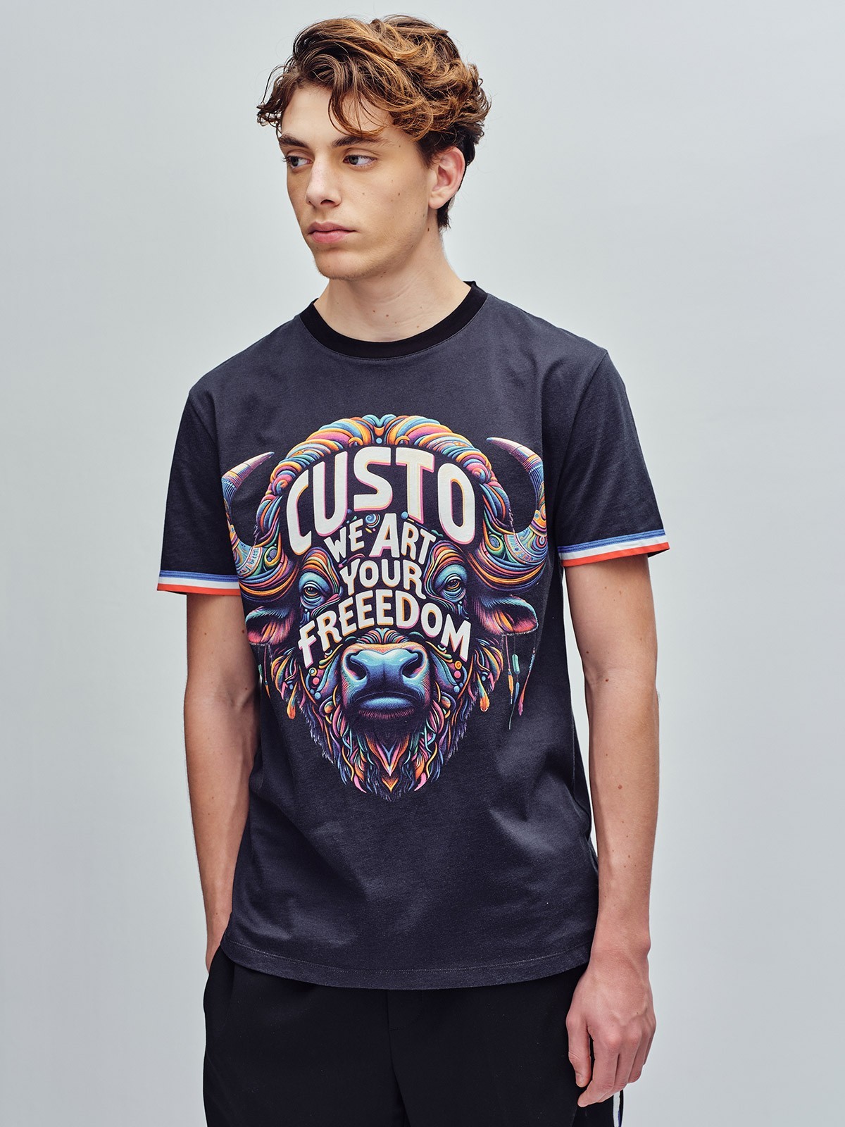 Basic Logo Art Freedom Black - Men’s T-Shirt | Custo Barcelona